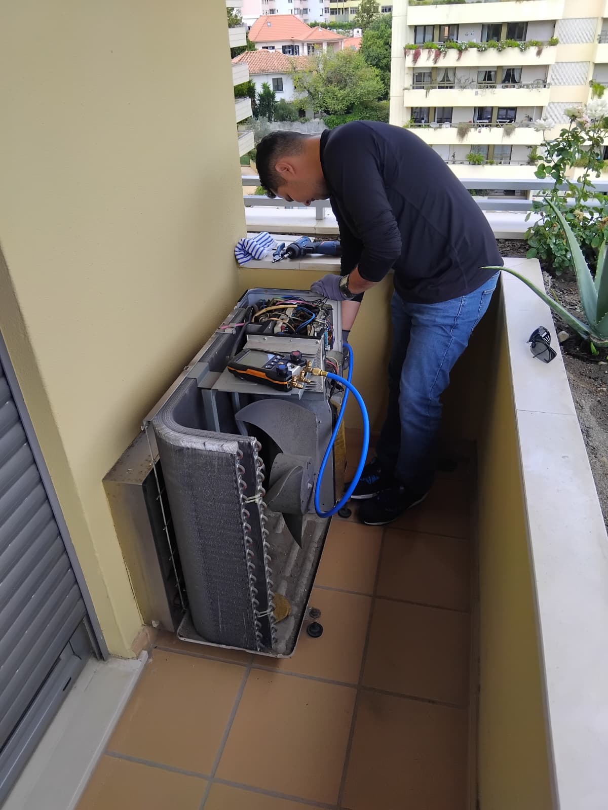Reparação unidade AVAC na Marinha Grande - Empresa LisboClima
